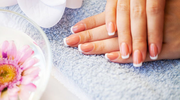 How to Maintain Your French Tips